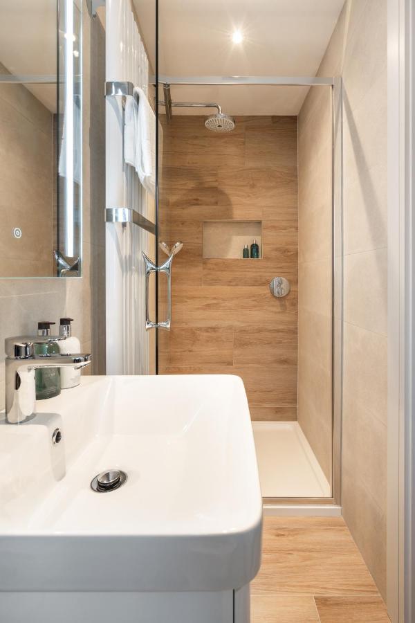 The Orchard, 5 Star Luxury Accommodation Newcastle  Exteriör bild