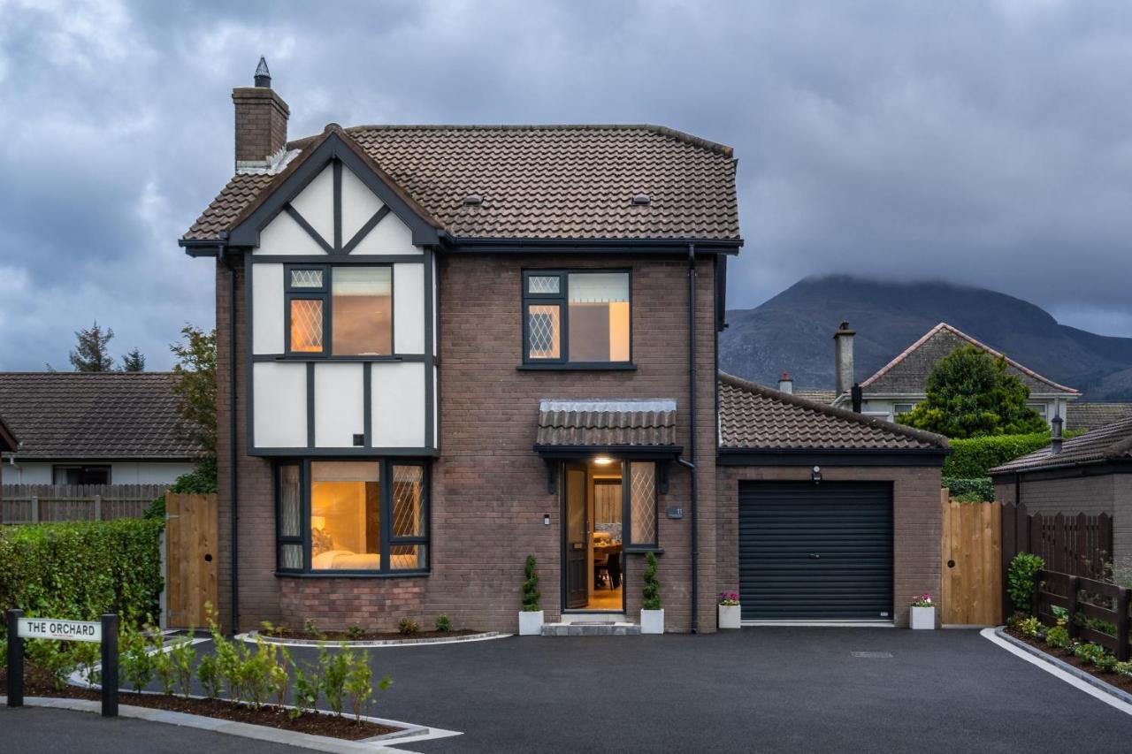 The Orchard, 5 Star Luxury Accommodation Newcastle  Exteriör bild