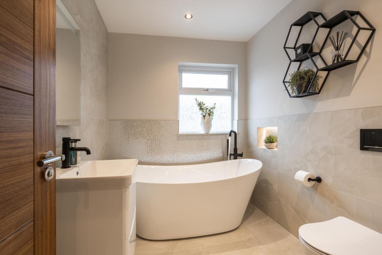 The Orchard, 5 Star Luxury Accommodation Newcastle  Exteriör bild